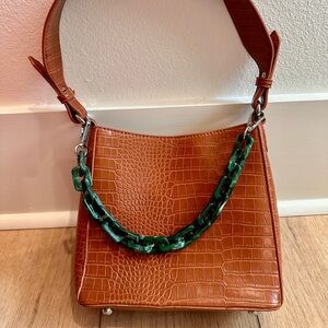 HVISK Vegan Leather Crocodile Shoulder Bag with Green Chain Strap